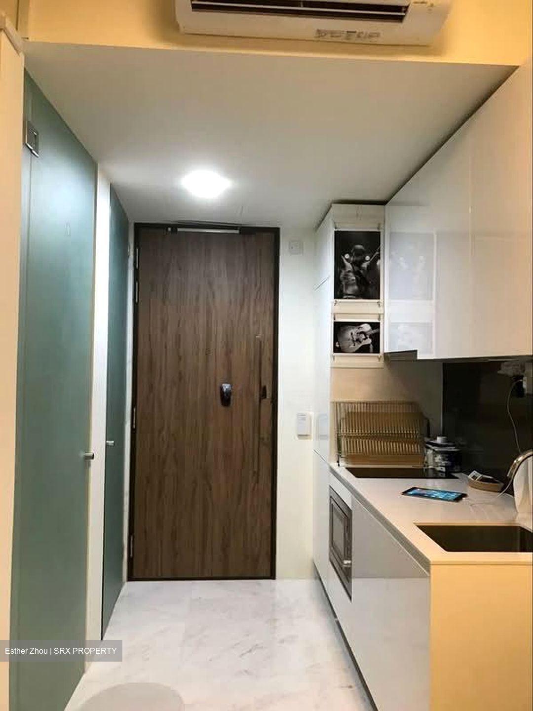 Metro Loft (D14), Apartment #566707091